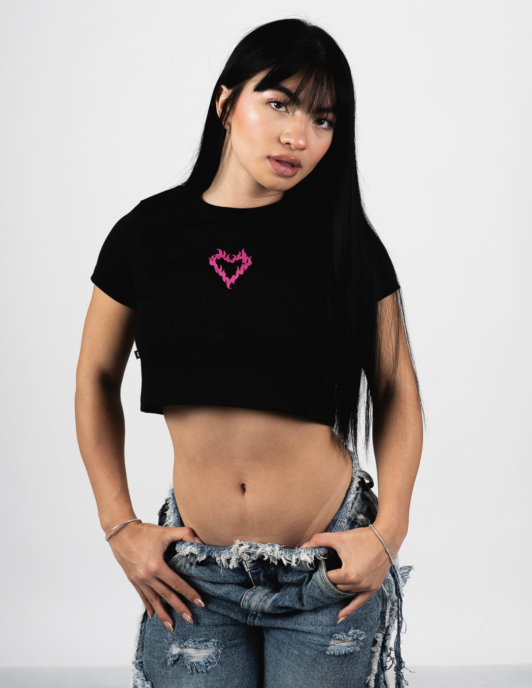 Baby Tee Flame Heart Negro